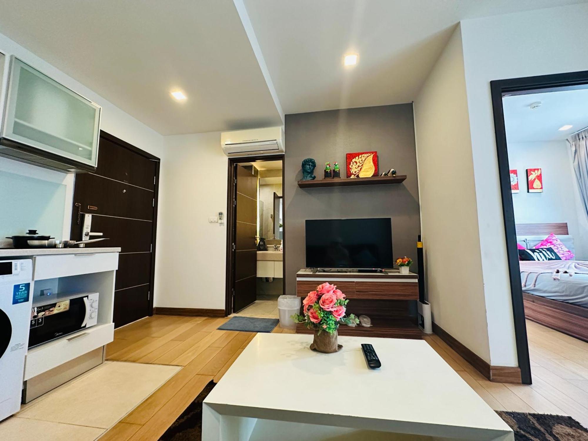 The Astra Condo Changkhlan In Chiang Mai Exteriör bild