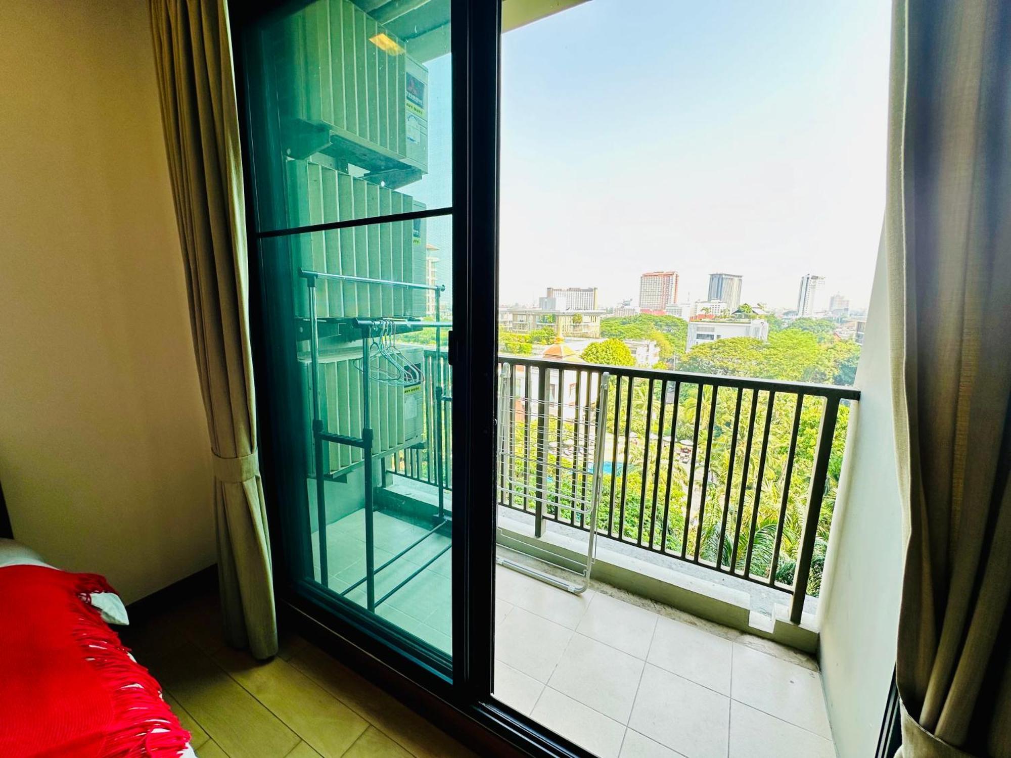 The Astra Condo Changkhlan In Chiang Mai Exteriör bild