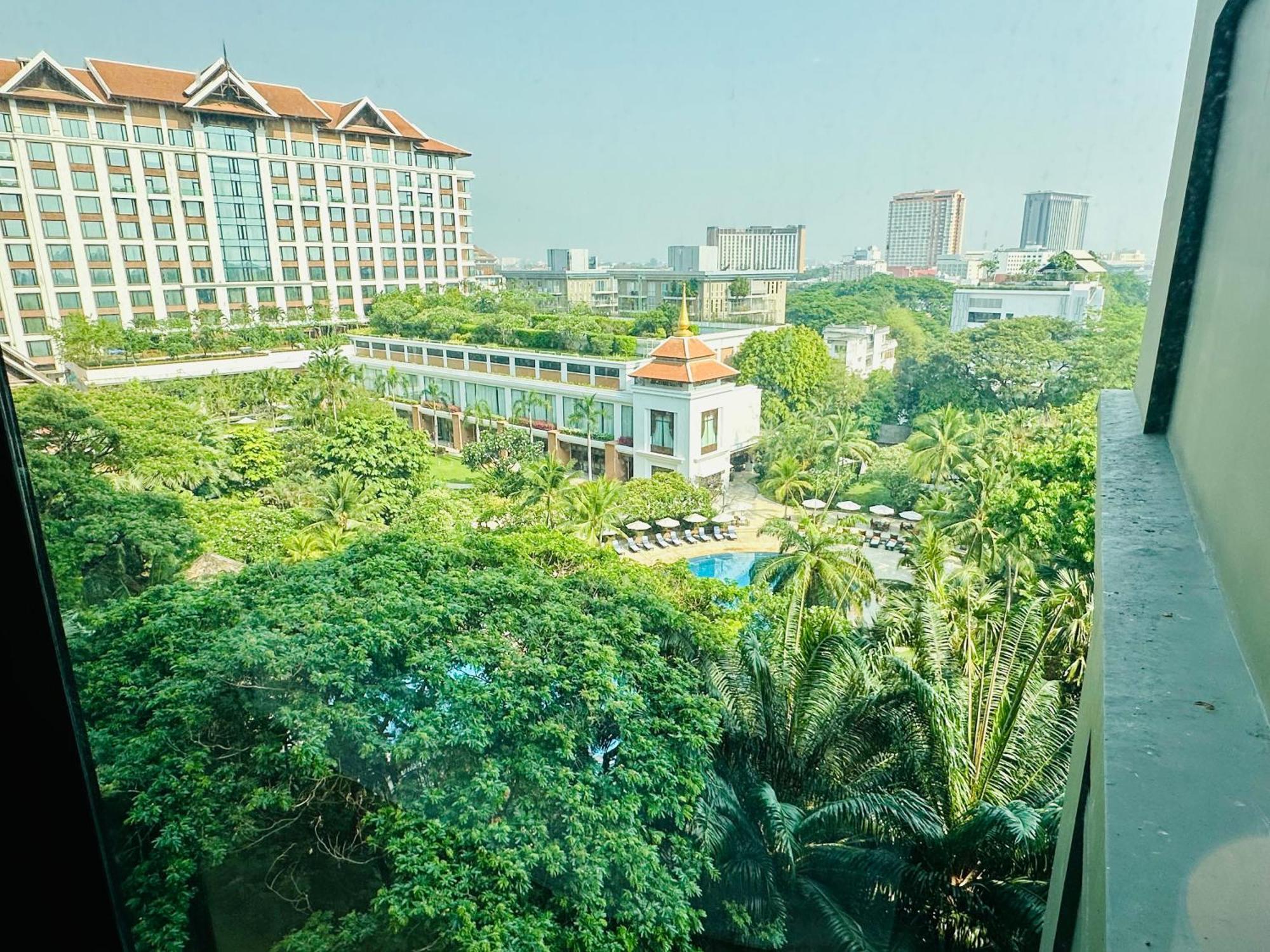 The Astra Condo Changkhlan In Chiang Mai Exteriör bild